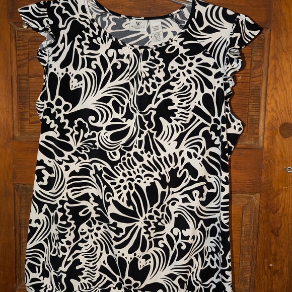 Worthington Ruffled Graphic Black and White Blouse - Picture 1 of 5